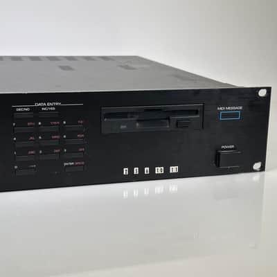Roland S-550 Vintage Digital Sampler Rack Module 12-Bit image 4