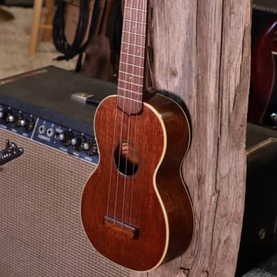 Martin Style 2 Mahogany Soprano Ukulele 1930s - Natural image 5
