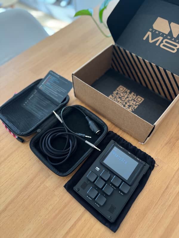 Dirtywave M8 Portable Tracker Sequencer Synthesizer Model:01 Dirtywave M8 Portable Tracker Sequencer Synthesizer Model:01