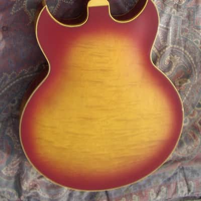 Gibson BARNEY KESSEL CUSTOM 1965 - Cherry Sunburst Super Flame Top and Back image 7