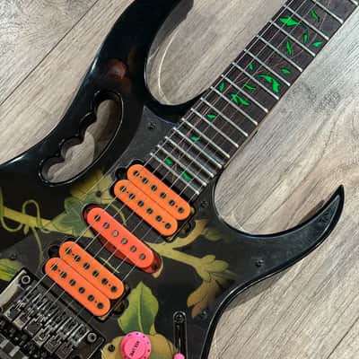 Ibanez JEM77-FP Steve Vai Signature 1991 Black Floral Pattern image 2