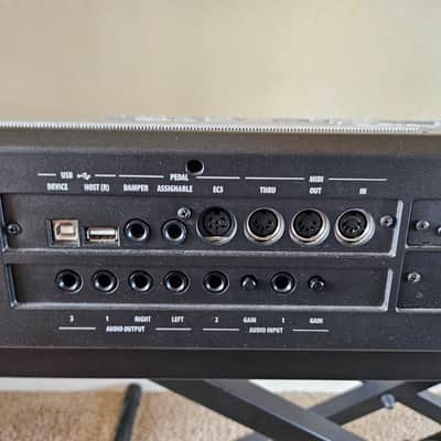 Korg PA800 Pro EX Oriental Arranger 2015 - Black/Silver image 6