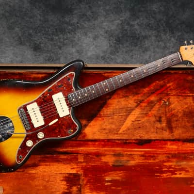 1961 Fender Jazzmaster - Sunburst - OHSC image 2