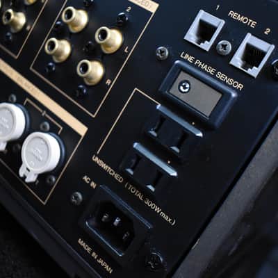 Luxman C-7 Limited Edition Stereo Control Amplifier in Excellent Condition image 17
