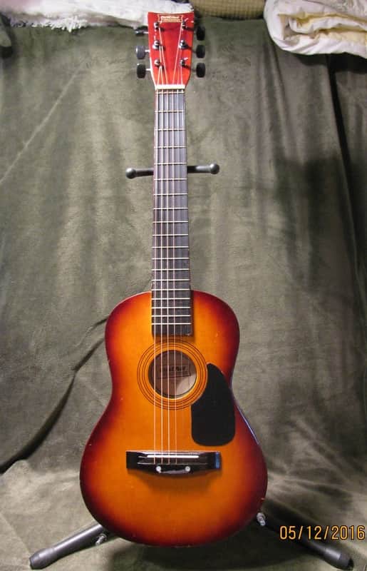 First Act Discovery FG-121 Mini Acoustic Guitar with Case image 1
