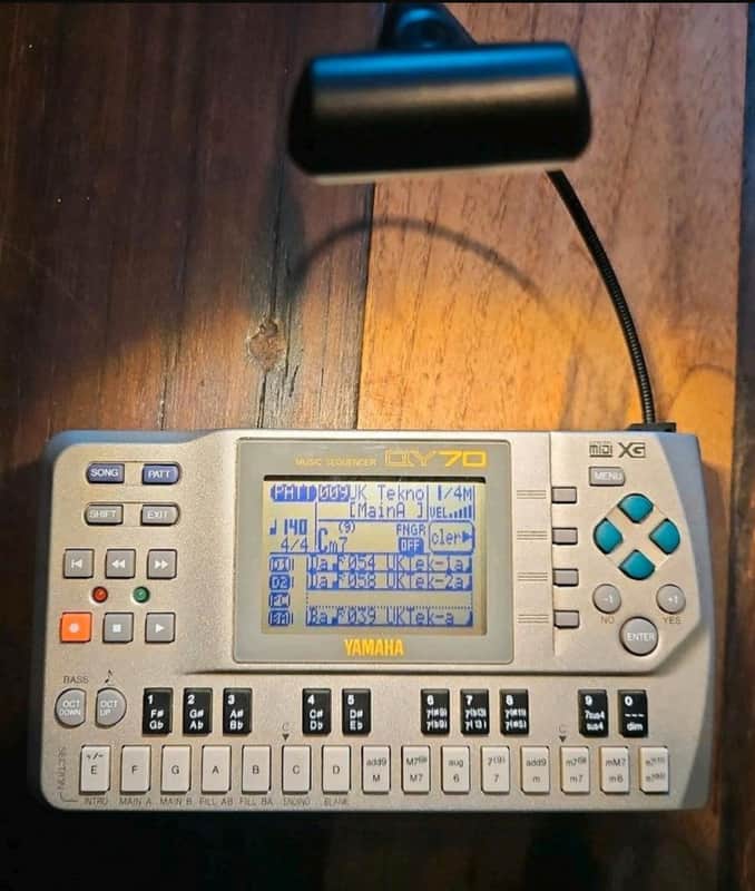Yamaha QY70 Sequencer with LED image 1