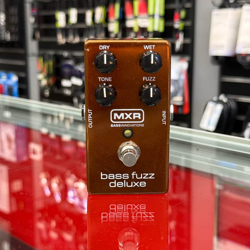 MXR M84 Bass Fuzz Deluxe