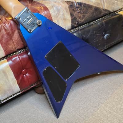Jackson RR1 MADE IN USA RARE RR2 Bolt-On Randy Rhoads Flying V HH Kent Armstrong SKB Flight Case image 16