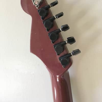 Session Stage Series Strat image 8