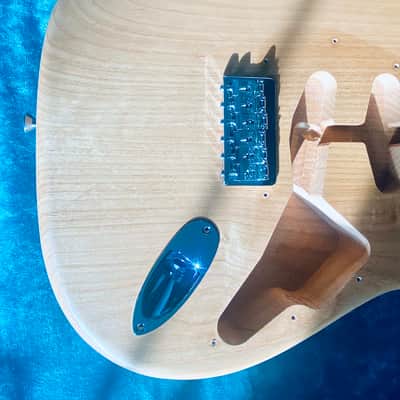 Warmoth Hardtail Strat body - Natural image 3
