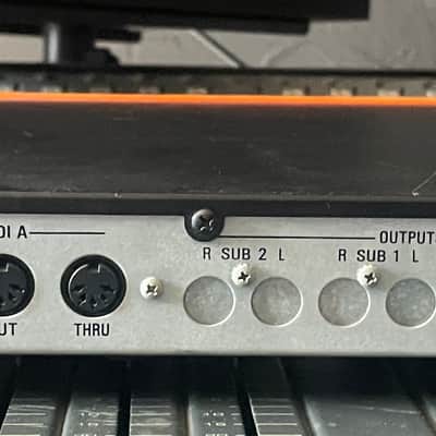 E-MU Systems Xtreme Lead-1 Rackmount 64-Voice Expandable Synthesizer 2000 - Orange image 3