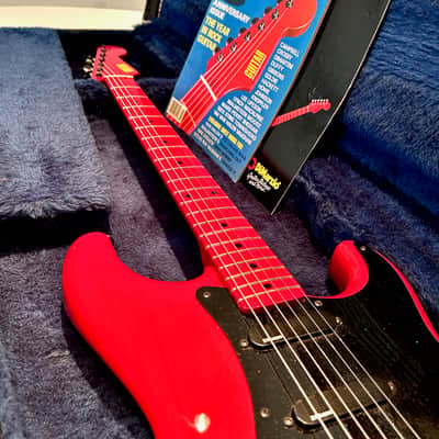 1986 DiMarzio Stratocaster - " Guitar for The Practicing Musician " Cover girl - ULTRA RARE image 3