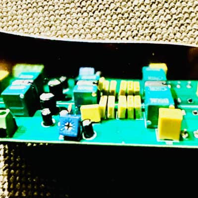 Unbranded Active 3/4 Band Bass Guitar Preamp EQ Module – 4 Knobs, Toggle, Output Jack – DIY Mod 2023 - Silver image 5