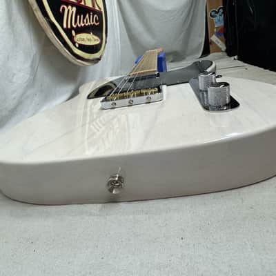 Fender USA Custom Shop '51 1951 Reissue Nocaster NOS Telecaster Guitar with COA + Case 2018 - White Blonde / Maple neck image 19