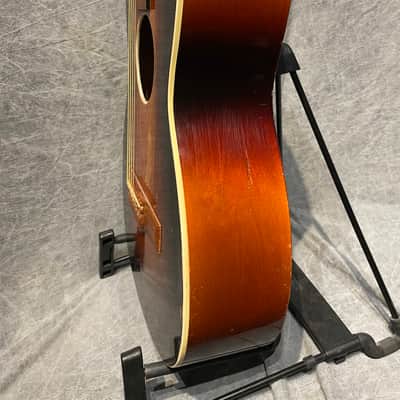 Levin Model 124 1962 Sunburst image 4