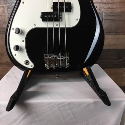 Fender Player Precision Bass LEFTY Black with Maple Fretboard, Free Ship, 433 image 6