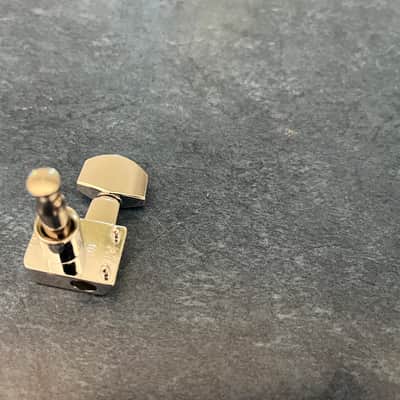 Fender Standard tuners for strat/tele/mustang etc - Chrome image 4