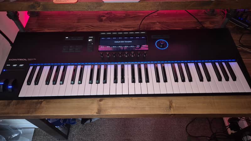Native Instruments Kontrol S61 Mk3 2023 image 1