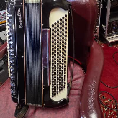 Covella Made In Italy Piano Accordion 41/120 W Straps And Case image 5