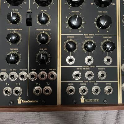 Musonics- STG Soundlabs Vanilla System Modular System 2023 - Black and Gold image 3