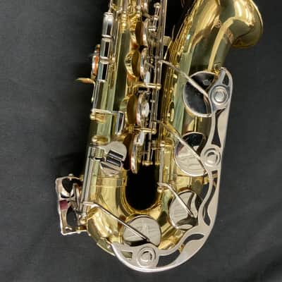 Yamaha YAS-23 Alto Saxophone image 3