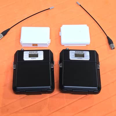 Two (2) Shure ADX1 Digital Wireless Bodypack Transmitters with LEMO3 (G57: 470 to 608 MHz) imagen 2