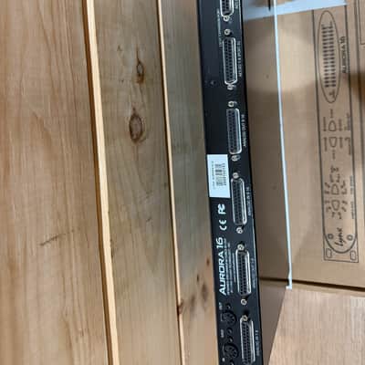 Lynx Aurora 16 16-Channel Mastering AD/DA Converter 2000s - Silver image 3