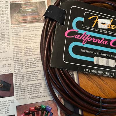 Fender 18β California Cable - Candy Apple Red - 099-0418-009 - 2000 - Discontinued California Series image 2