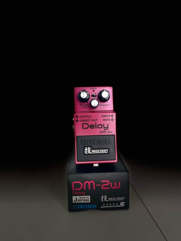 Boss DM-2W Delay Waza Craft 2015 - Present - Pink image 1
