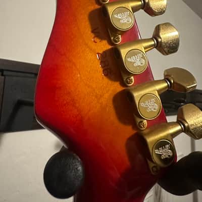 Valley Arts M Series (Steve Lukather) 1990 - Cherry burst image 9