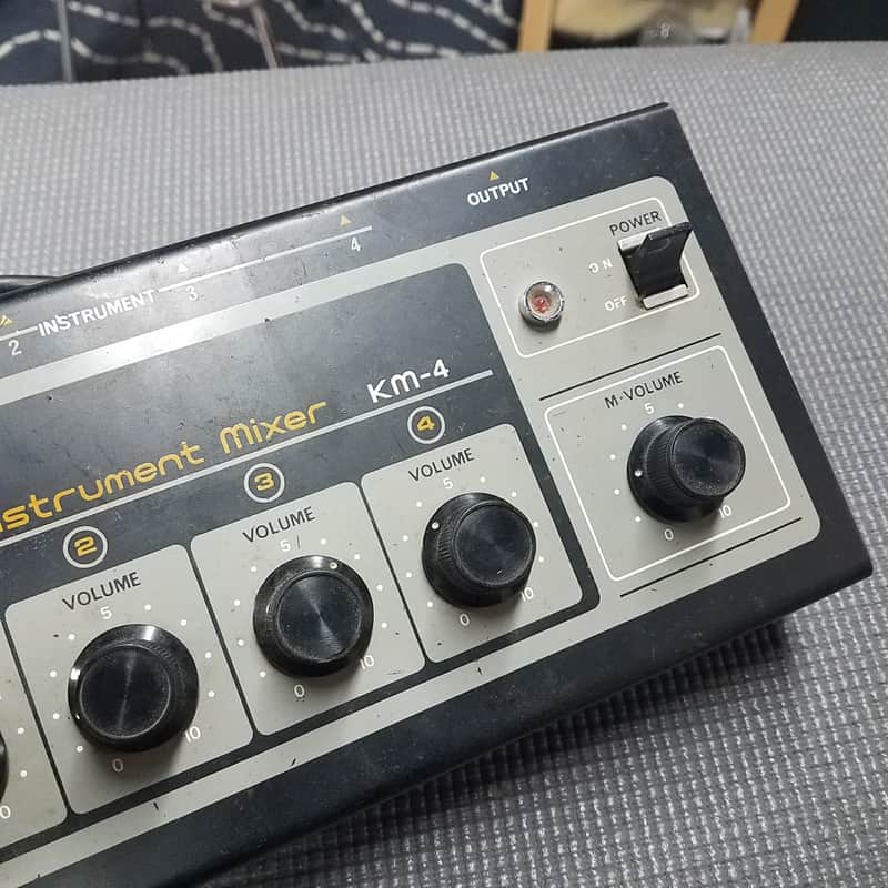 BOSS KM-4 ビンテージ 70-80s BOSS KM-4 ビンテージ 70-80s