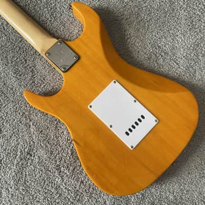 Xavier Tiger Maple Strat Style Electric Guitar, Alder Body, Maple Neck, Rosewood Fingerboard image 4