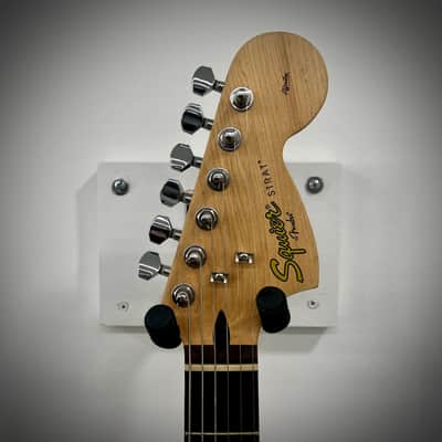 USED Squier Affinity Strat - 2-tone Sunburst image 7