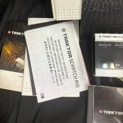 Native Instruments Traktor Audio 10 DJ Audio Interface Control Vinyl Set Tested ☆ image 5