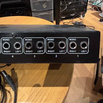 RM203 10-Channel Line Mixer image 7