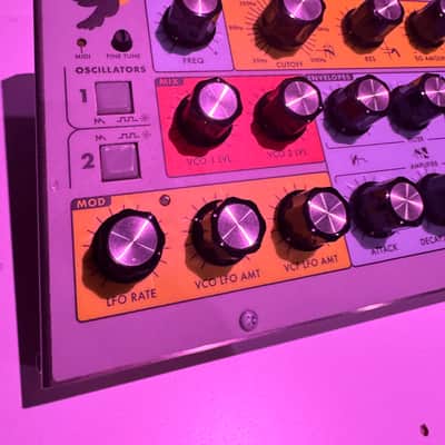 Moog Sirin Analog Messenger of Joy 2019 - Present - Silver image 4