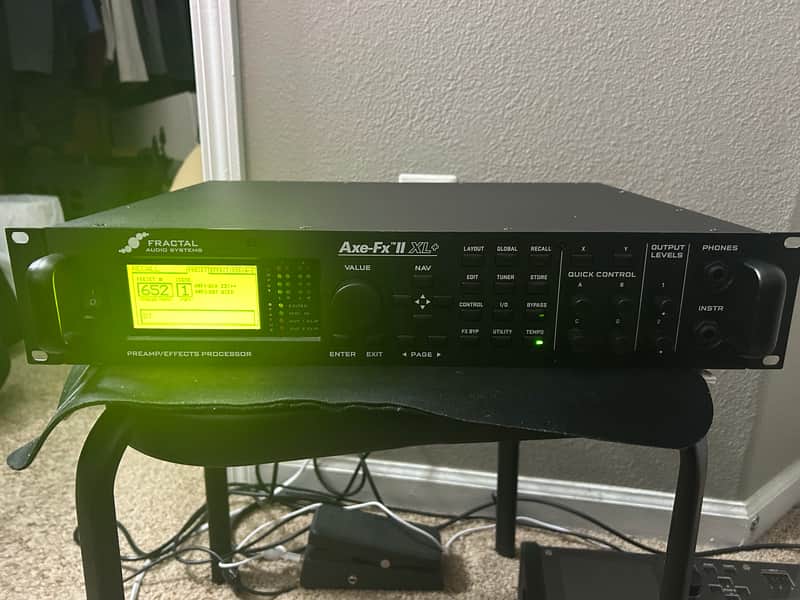 Fractal Audio Axe-FX II XL+ 2015 - 2018 - Black