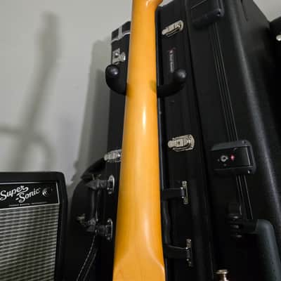Fender American Vintage II '63 Telecaster 2022 - Present - Crimson Red Transparent image 11