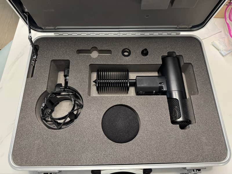 Sony C800G - Black image 1