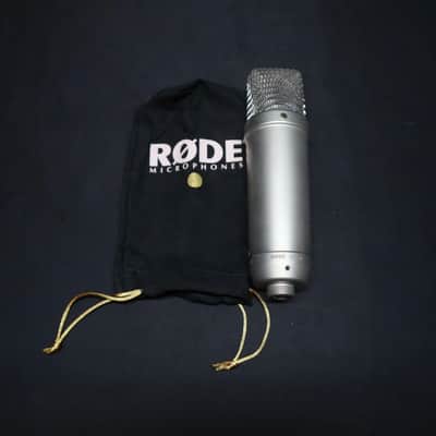 RODE NT1-A Large Diaphragm Cardioid Condenser Microphone 2002 - Present - Silver