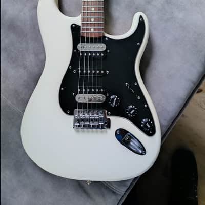 Fender Blacktop Stratocaster 2012-2014 - Olympic White image 1