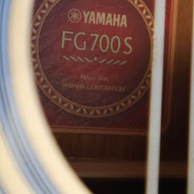Yamaha FG700S Dreadnought Acoustic Guitar, Natural, 6-String image 13