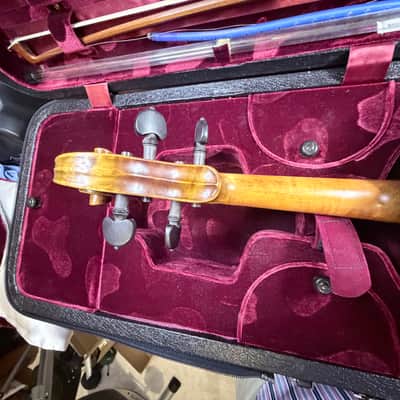 Scott Cao STV-750 Artistic Series 4/4 Violin – 2002 “Soil” 1714 Copy, Bow & Case Scott Cao STV-750 Artistic Series 4/4 Violin – 2002 “Soil” 1714 Copy, Bow & Case 2002 - warm golden-amber finish image 6