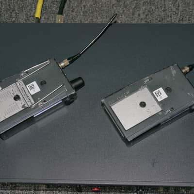 Sennheiser Stereo Transmitter SR3506 and 2 Stereo Receivers image 6