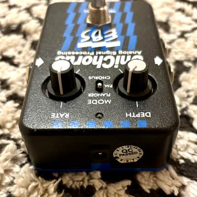 EBS UniChorus Black Label True Bypass Chorus Flanger Pedal Mint Sweden image 3