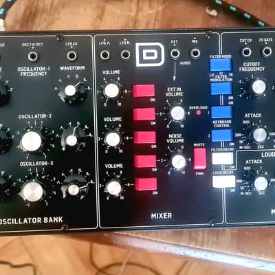 Behringer Model D Analog Synthesizer 2018 - Present - Black