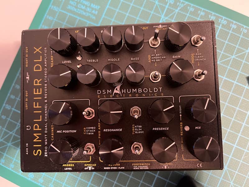 DSM & Humboldt Electronics Simplifier Deluxe Zero-Watt Stereo Guitar Preamp / CabSim / DI