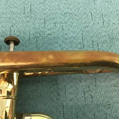 Olds Ambassador 1948–1979 - Brass- Gold color image 3