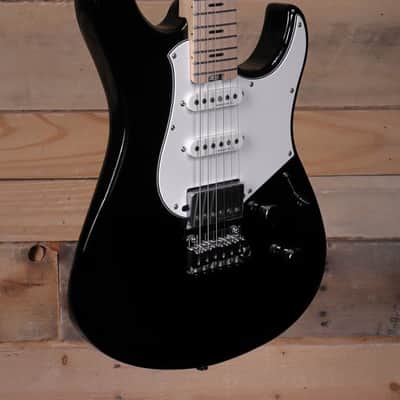 Yamaha PACS+12M Pacifica Standard Plus Electric Guitar Black w/ Gigbag image 2