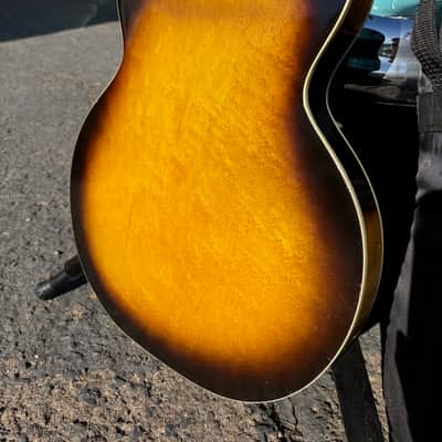 Harmony Rocket H53 DeArmond Pickup 1961 - Nitro Cellulose Lacquer Sunburst image 5